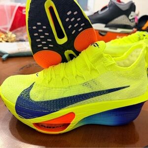 Nike Wmns Air Zoom Alphafly Next size 8.5 New no box